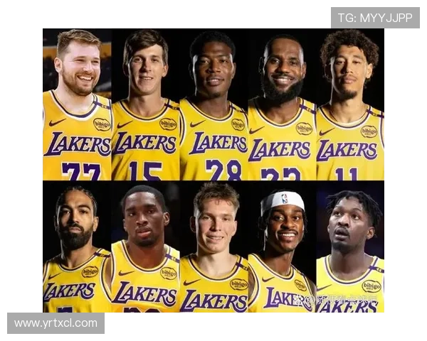 詹姆斯领衔湖人队新赛季备战计划 揭秘球队阵容调整与年轻球员成长